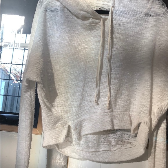 Hollister white crop sweatshirt - Picture 6 of 6